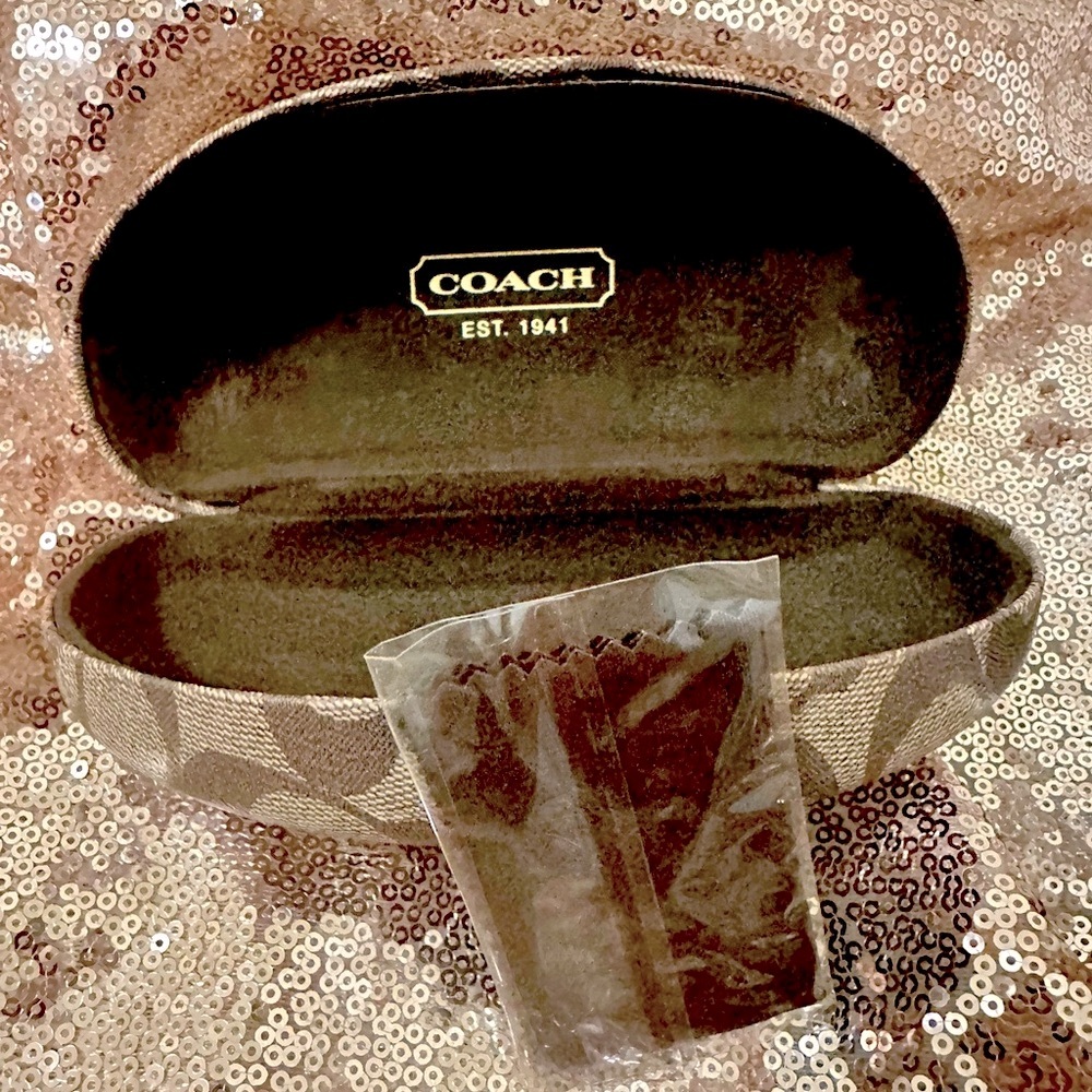 NWOT Coach Hardshell SignatureC Monogram Sunglass case w/sealed microfiber cloth